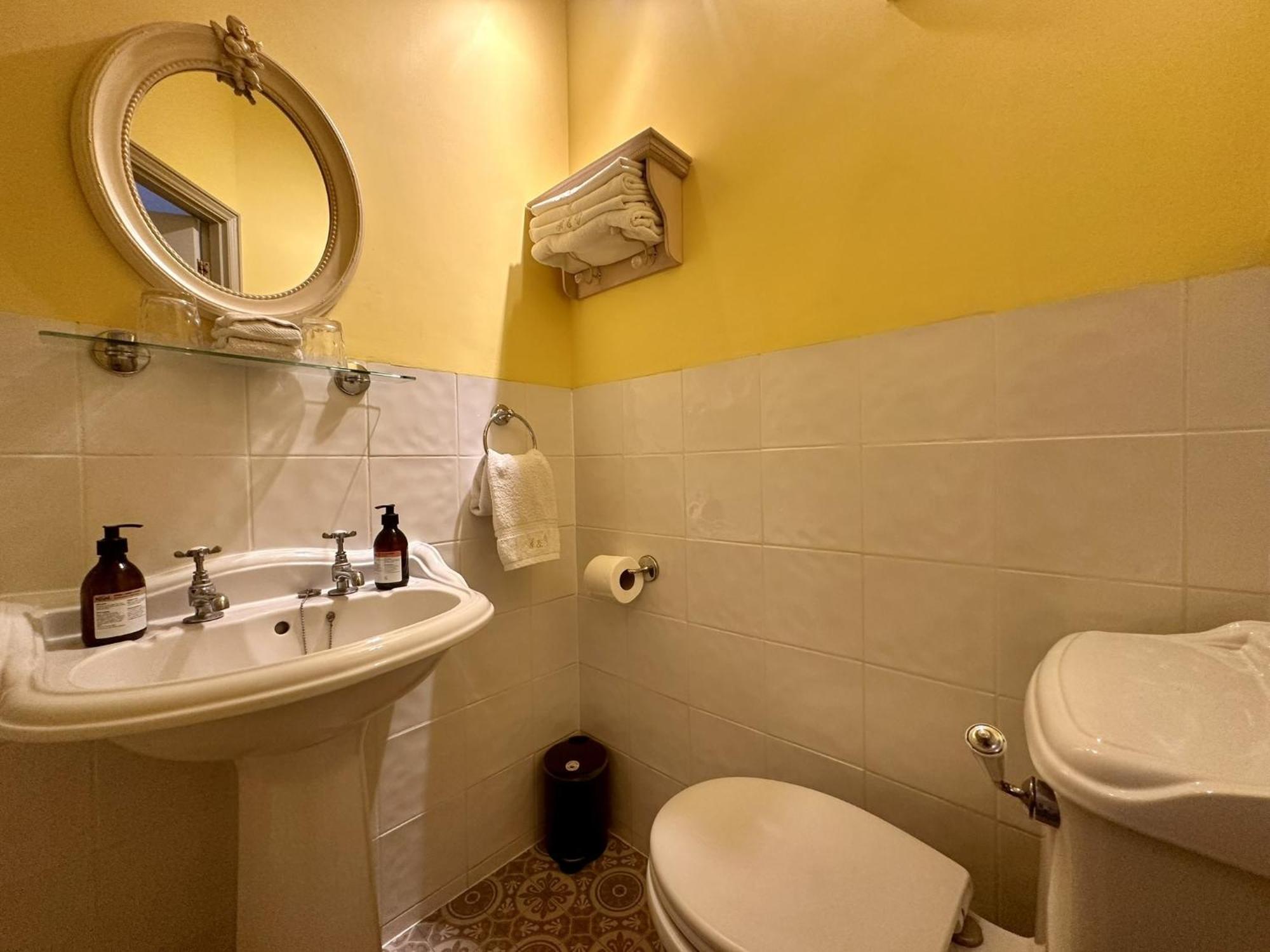 Albert & Victoria Guest House Истбурн Номер фото
